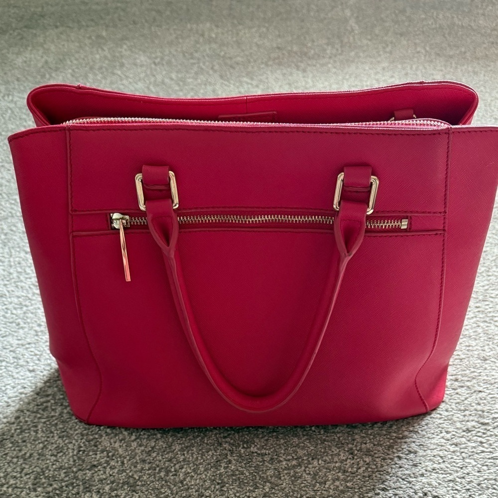 Danier Pink Tote Bag with Structured Design and Saffiano Finish - Picture 13 of 16